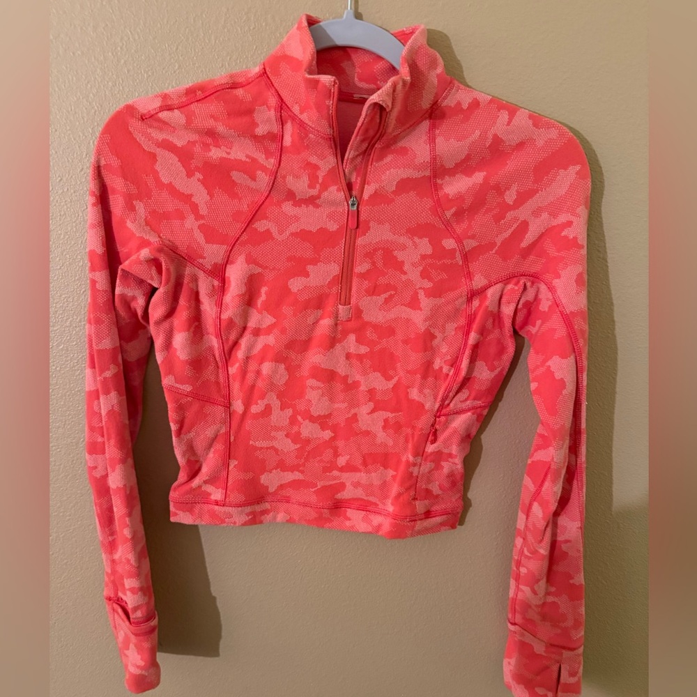 Like New Lulu Cropped Zip